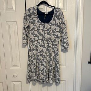 LC Lauren Conrad Gray and White Floral Dress